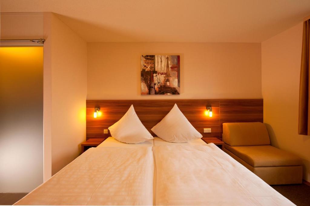 Astay Hotel Greding Exterior photo
